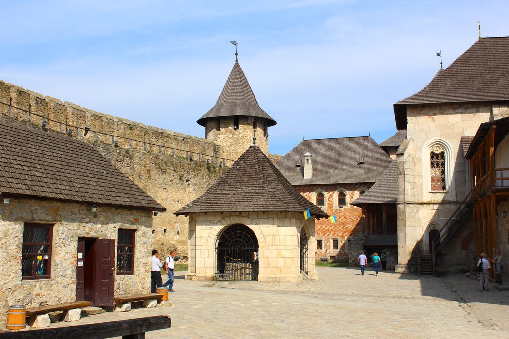 Хотынская крепость, Украина