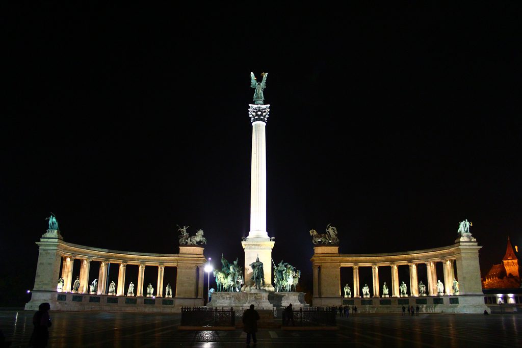 Будапешт, Площа Героев