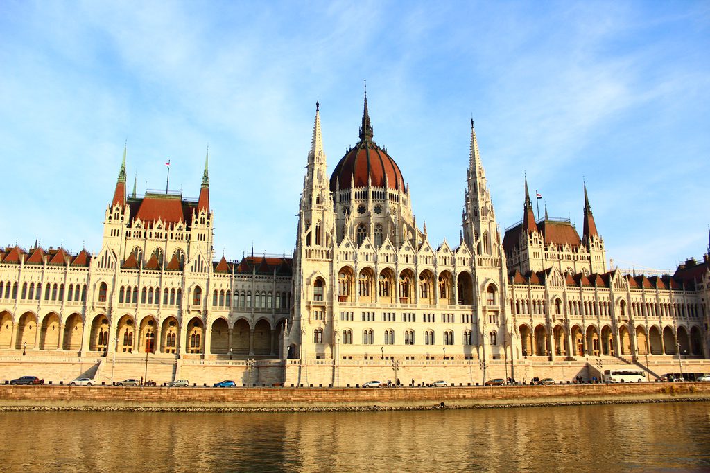 Будапешт, Парламент